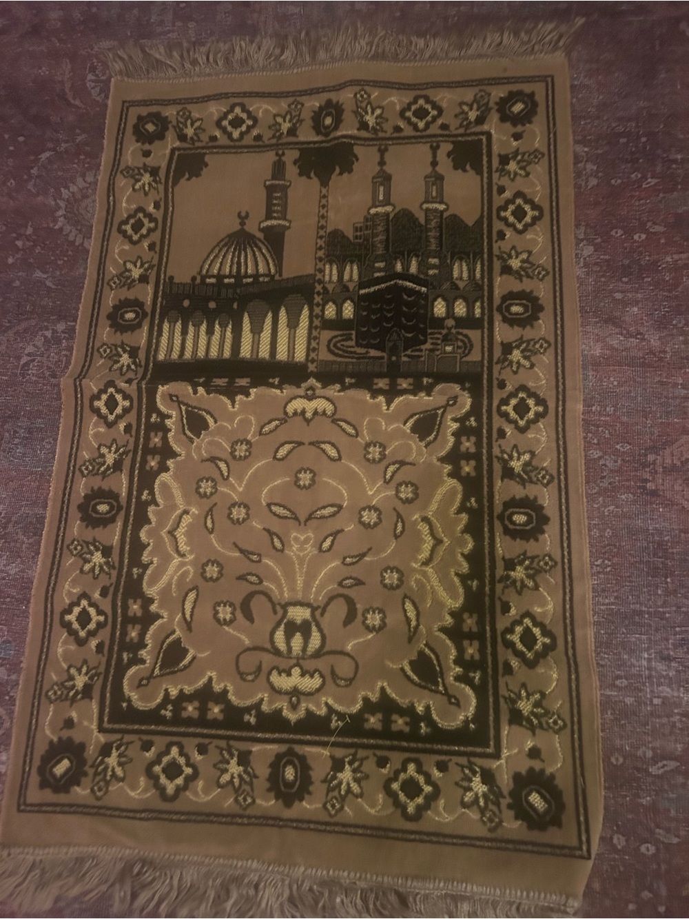 NWOT Turkish Prayer Rug